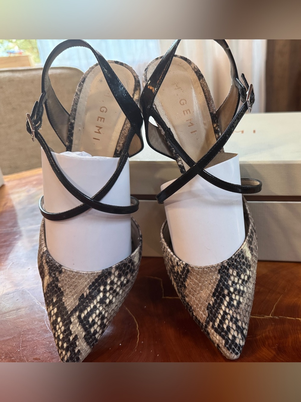 Snake-Print Pointed Toe Slingback in Natural/Black M. Gemi 39.5